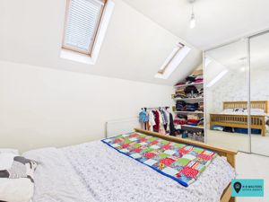 Bedroom- click for photo gallery